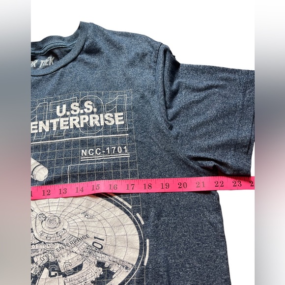 Star Trek U.S.S Enterprise Tshirt Size Medium - Picture 3 of 7